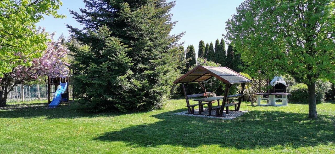 Magyar Apartmanhazak I-Iii. Zalakaros Bagian luar foto