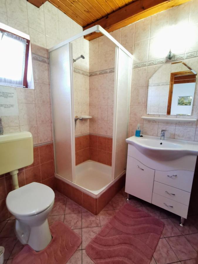Magyar Apartmanhazak I-Iii. Zalakaros Bagian luar foto