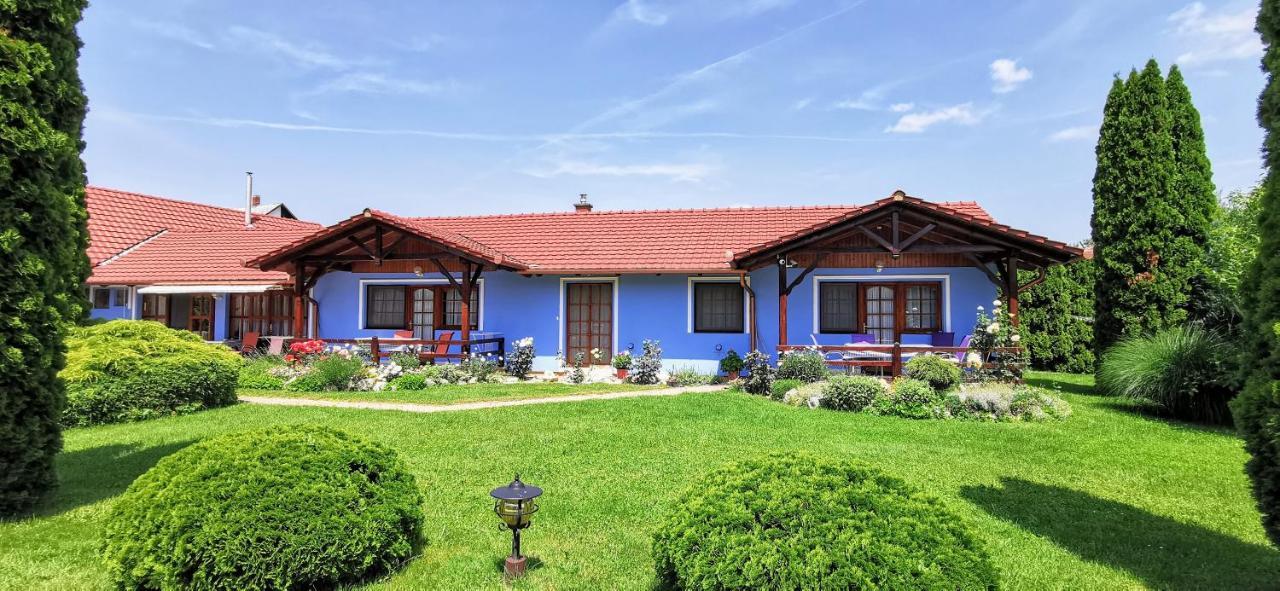 Magyar Apartmanhazak I-Iii. Zalakaros Bagian luar foto