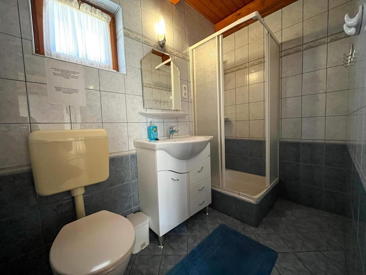 Magyar Apartmanhazak I-Iii. Zalakaros Bagian luar foto