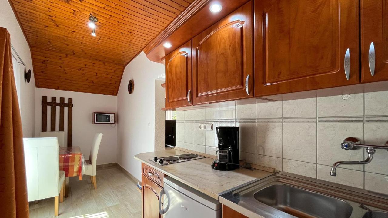 Magyar Apartmanhazak I-Iii. Zalakaros Bagian luar foto