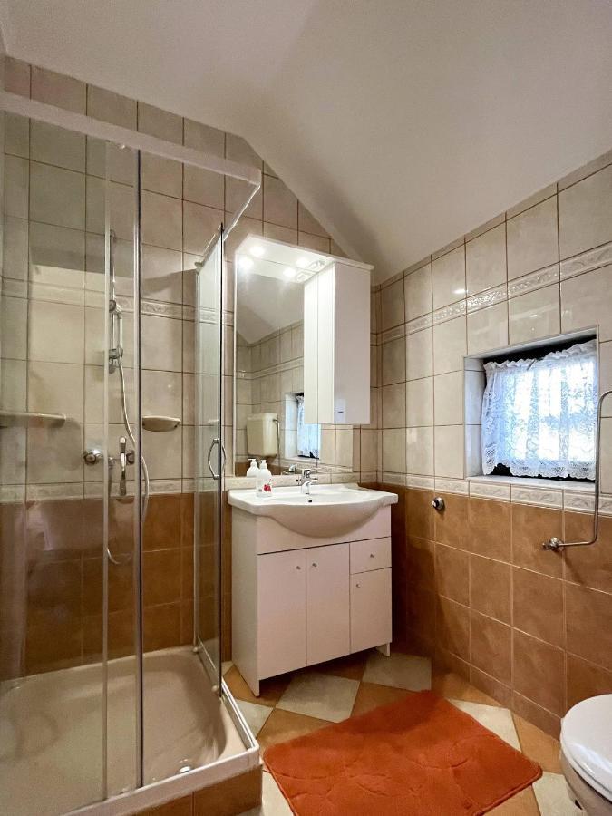 Magyar Apartmanhazak I-Iii. Zalakaros Bagian luar foto