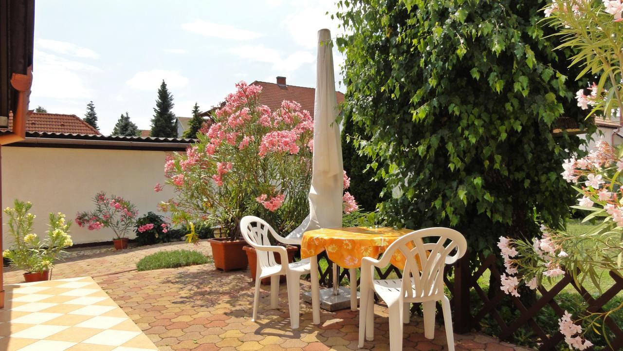 Magyar Apartmanhazak I-Iii. Zalakaros Bagian luar foto